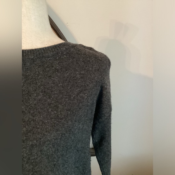 LOFT Charcoal Gray Wool & Cotton Blend Pull Over Oversized Sweater - Picture 3 of 9